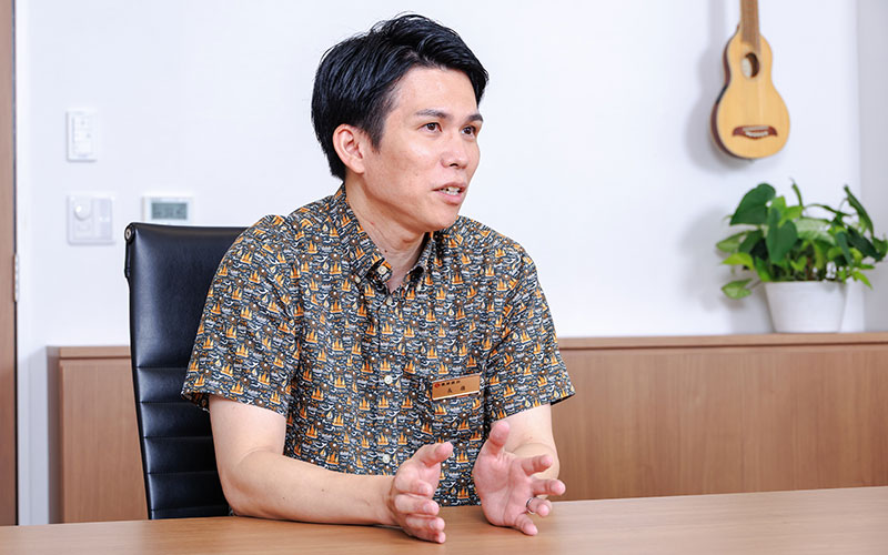 長嶺 伸氏