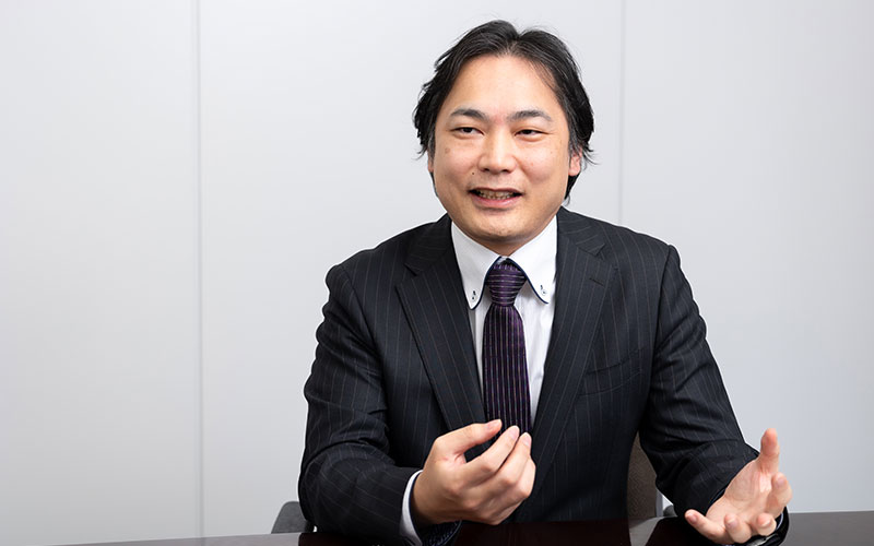 笠井 洋一氏